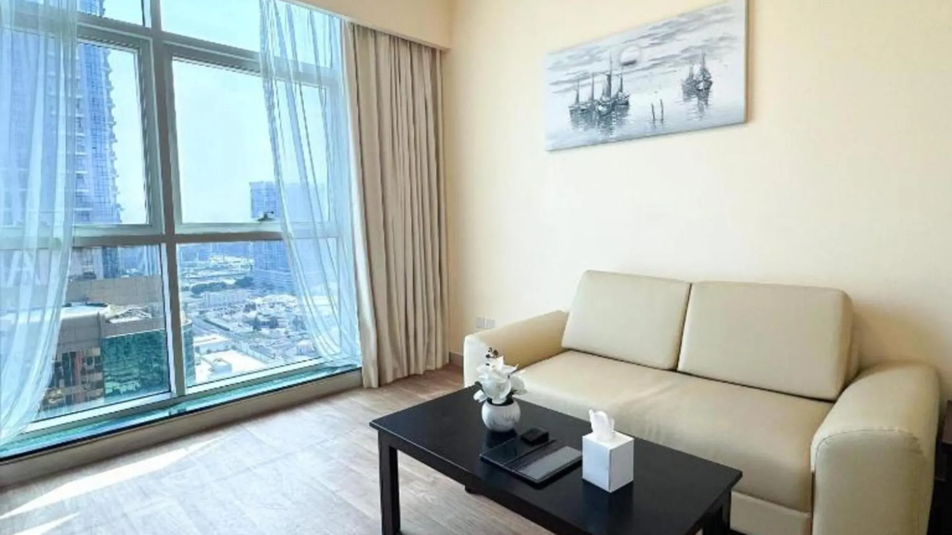 Emirates Grand Luxury Aparthotel 0*, Dubai