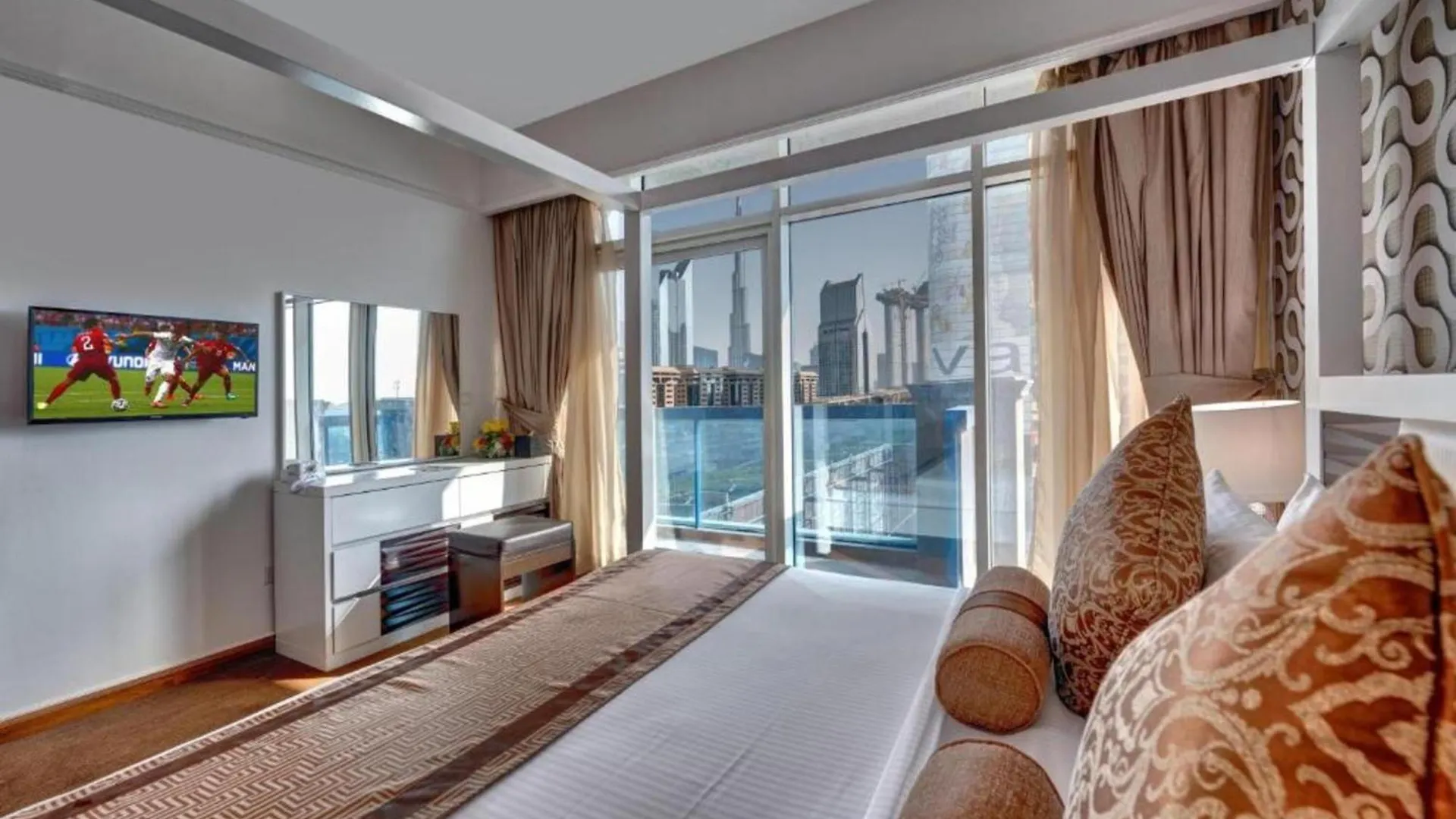 Emirates Grand Luxury Aparthotel Dubai