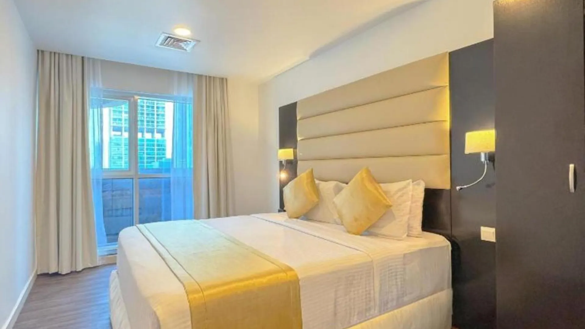 Emirates Grand Luxury Aparthotel 0*, Dubai United Arab Emirates
