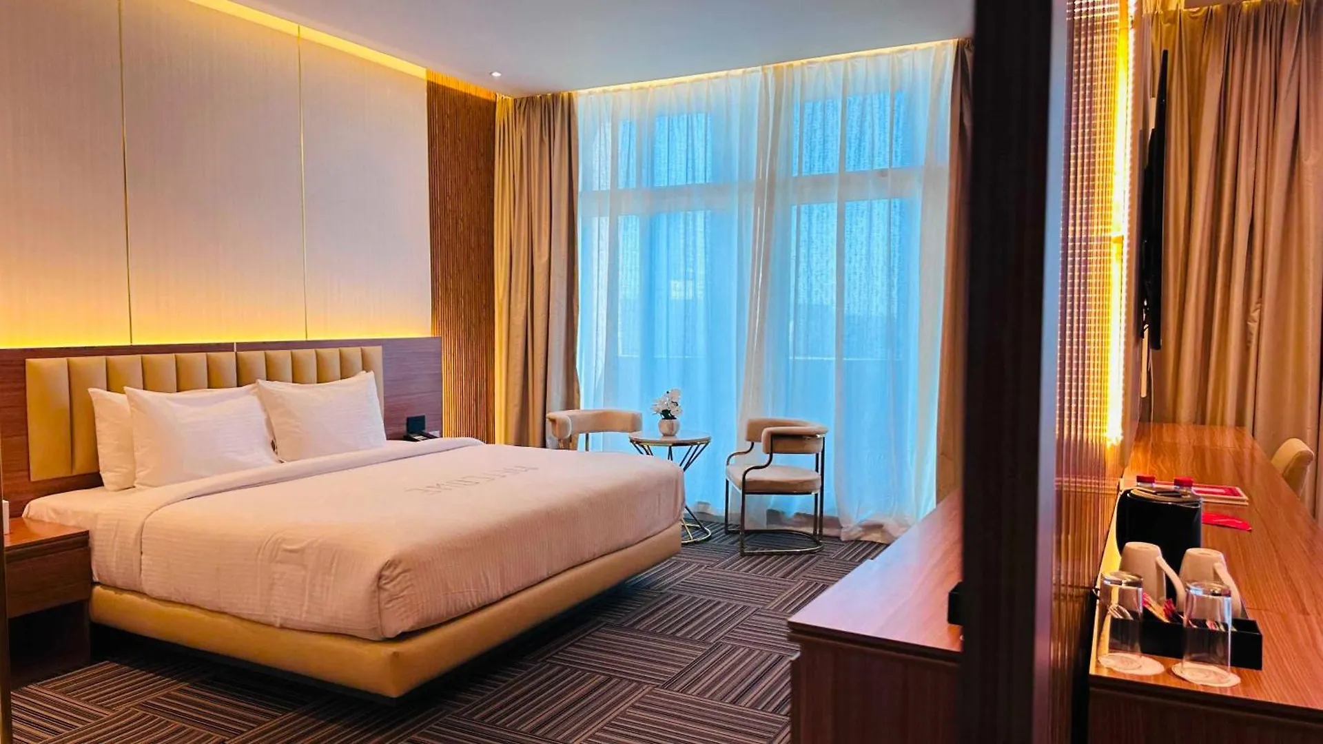 Emirates Grand Luxury Aparthotel 0*, Dubai United Arab Emirates