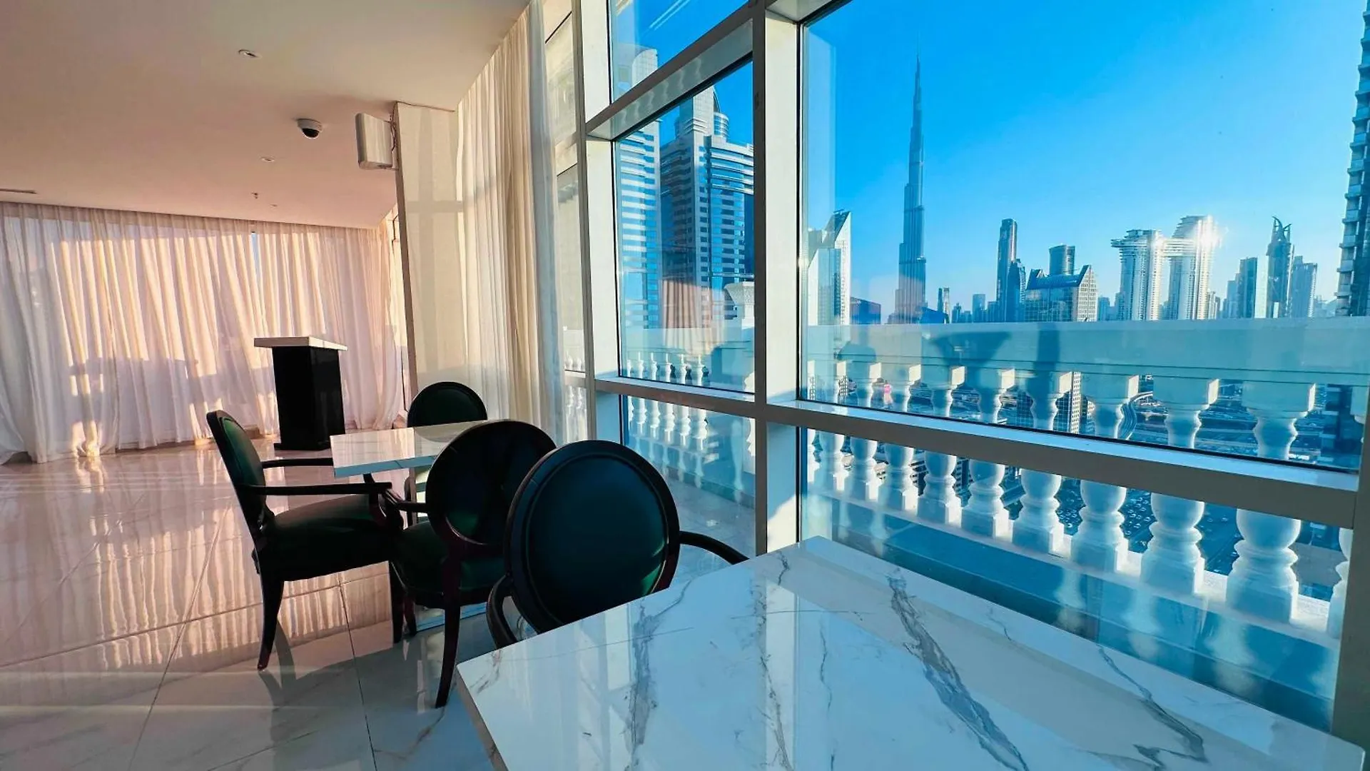 Emirates Grand Luxury Aparthotel
